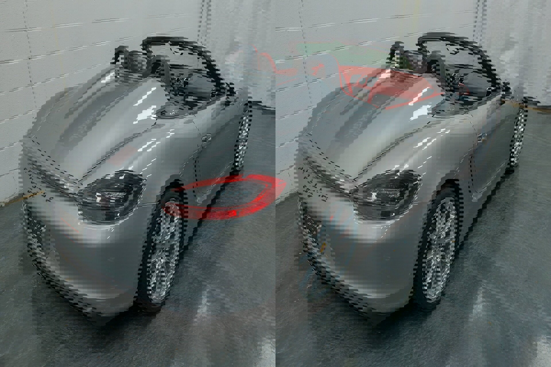 Used 2016 Porsche Boxster Spyder image 34