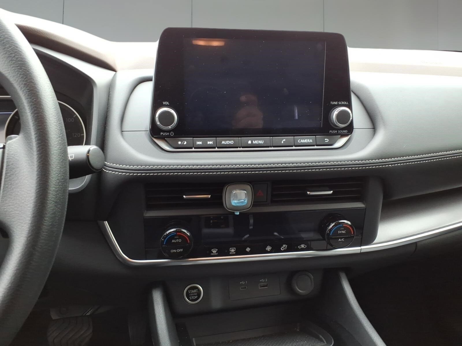 Used 2023 Nissan Rogue SV AWD/4WD image 14