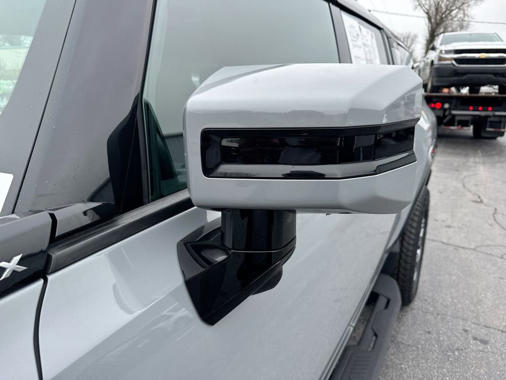 Used 2025 GMC Hummer EV 3X w/ LPO, Sport Package image 11