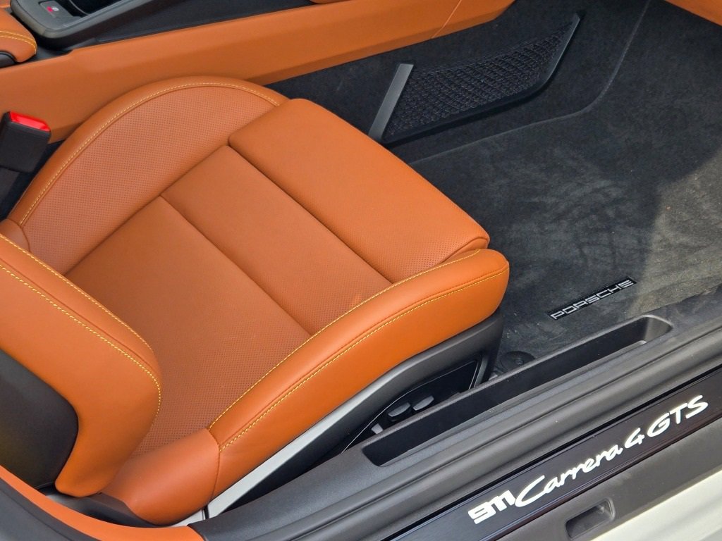 Certified 2025 Porsche 911 Carrera 4 GTS image 32