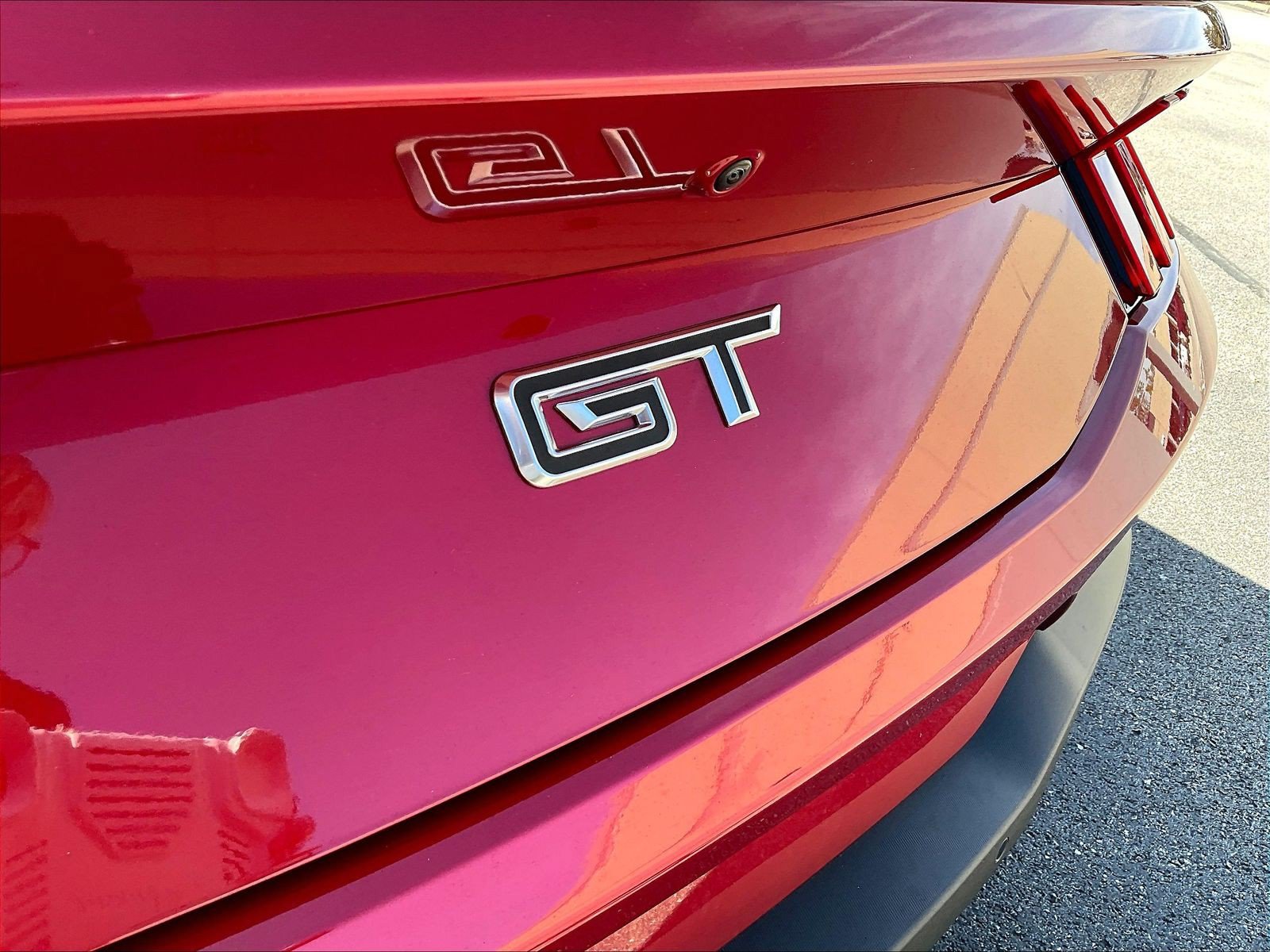 Used 2024 Ford Mustang GT RWD image 25