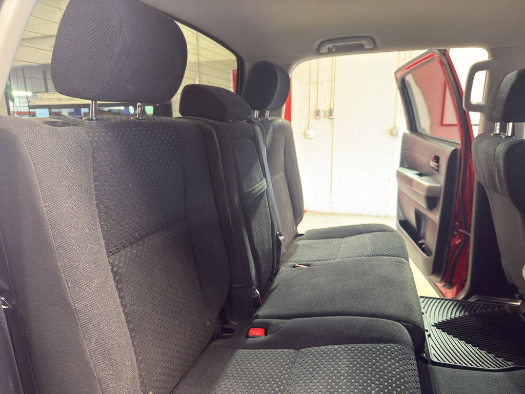 Used 2013 Toyota Tundra 4x4 CrewMax image 26