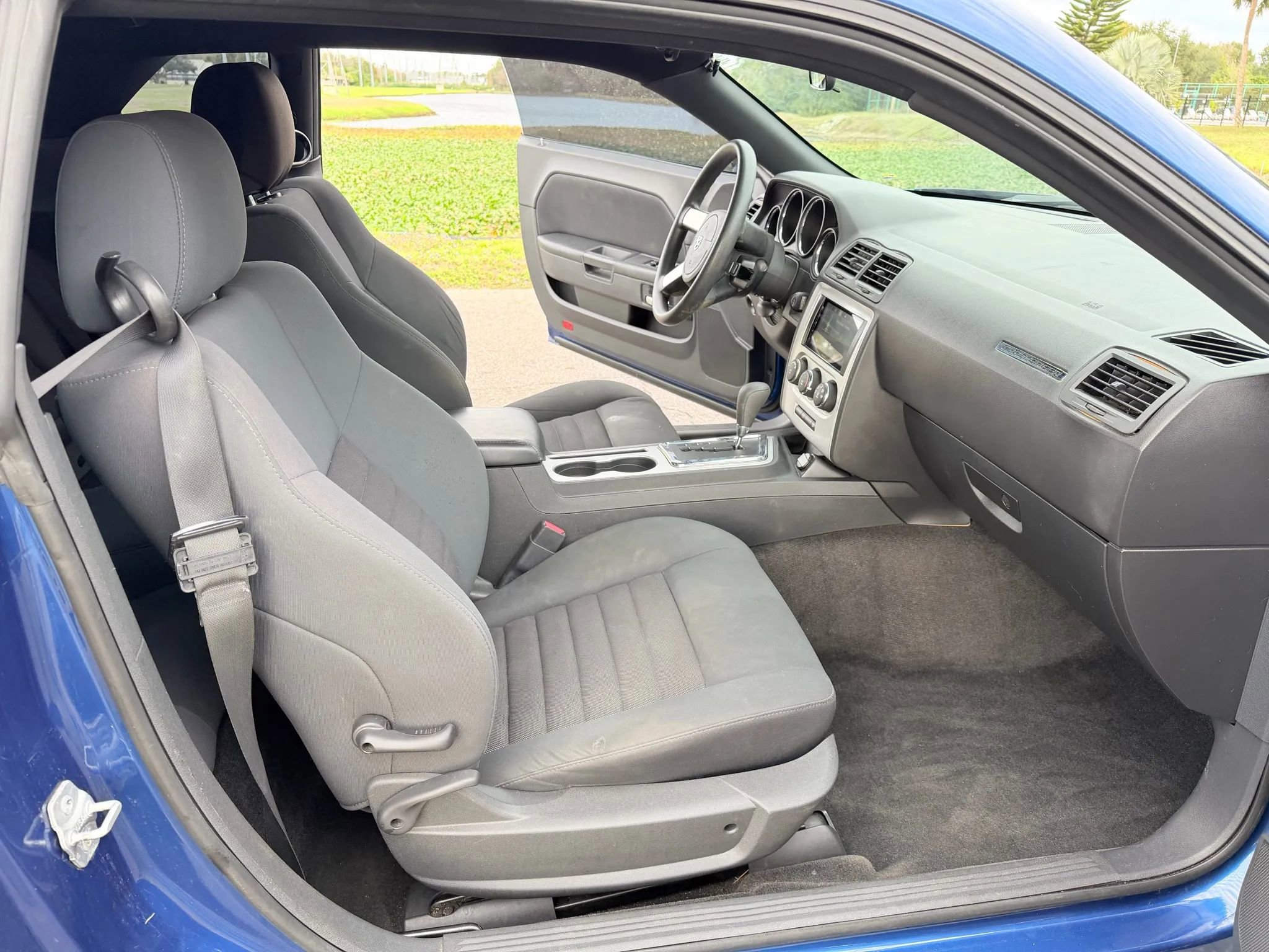 Used 2010 Dodge Challenger SE image 15