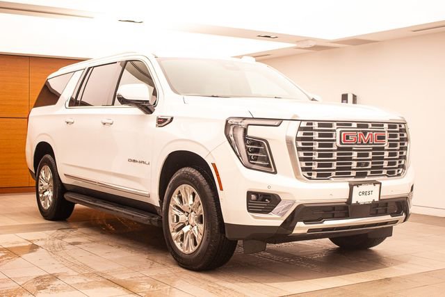 Used 2025 GMC Yukon XL Denali image 5