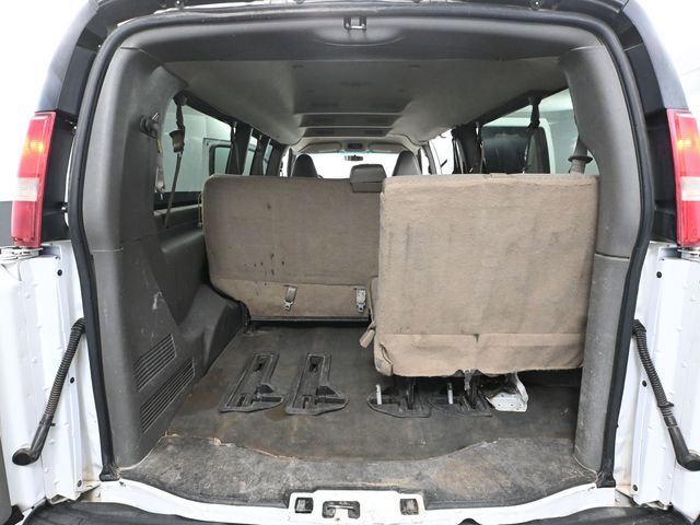 Used 2017 Chevrolet Express 3500 LT w/ LT Preferred Equipment Group image 28