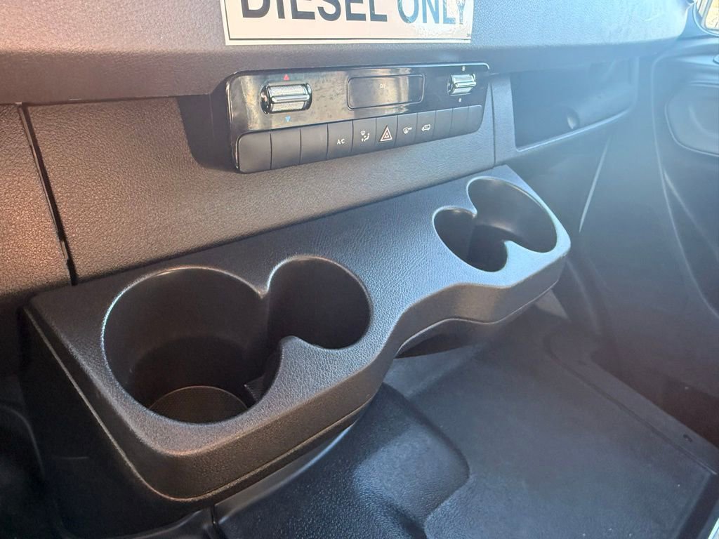 Used 2025 Mercedes-Benz Sprinter 2500 image 31