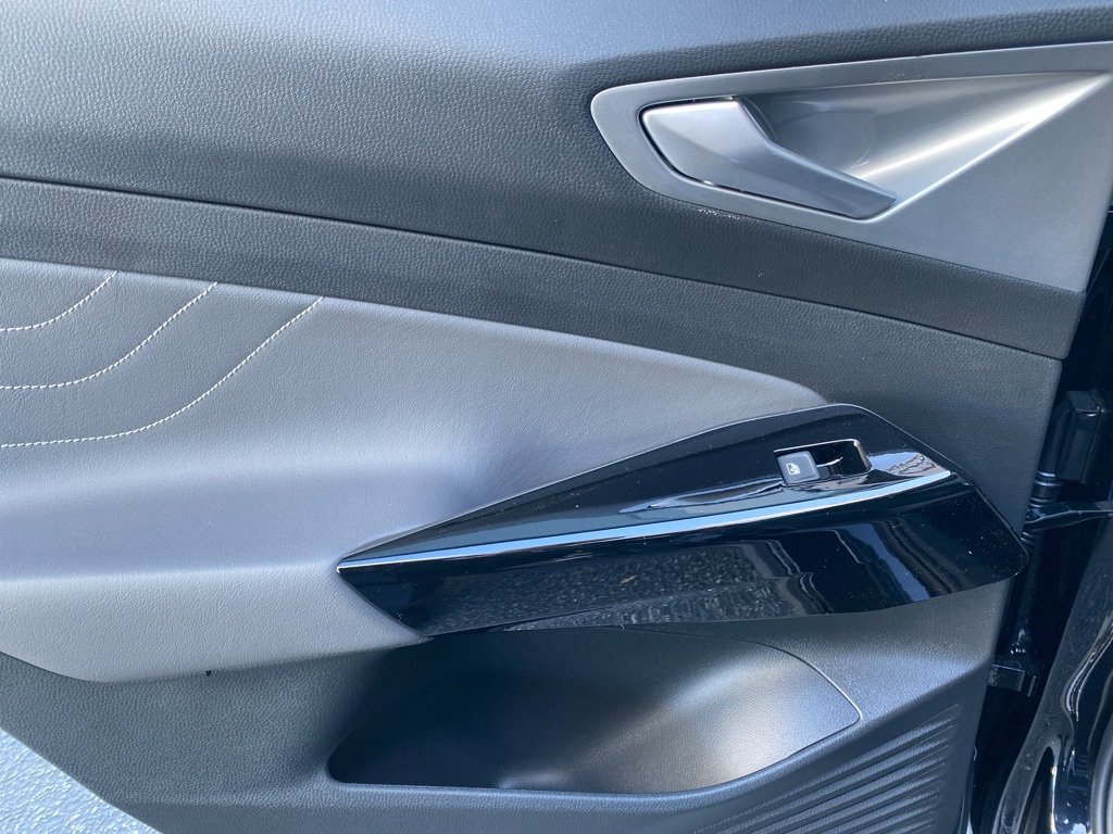 New 2025 Volkswagen ID.4 Pro S image 27