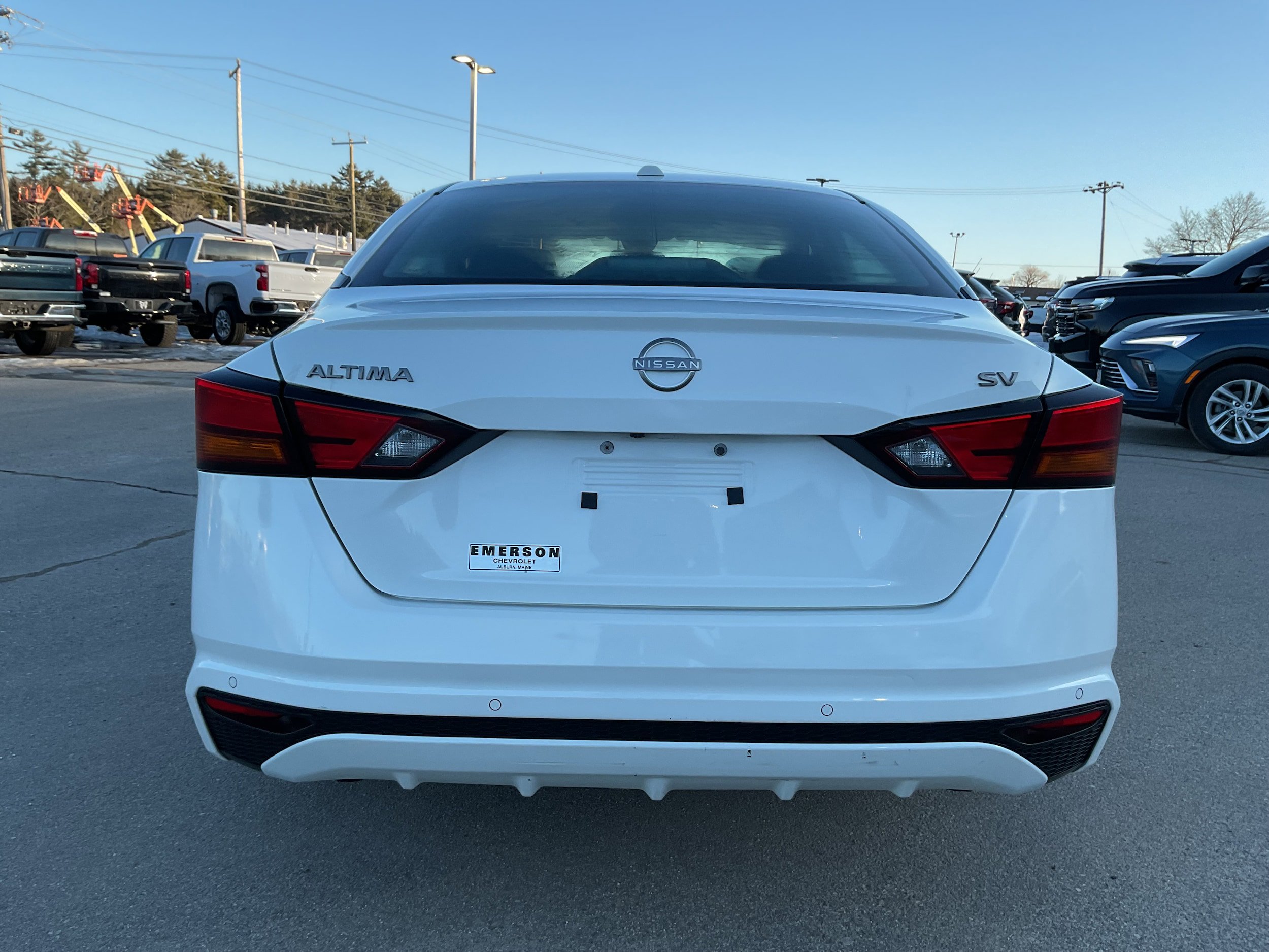 Used 2024 Nissan Altima 2.5 SV image 5