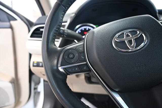 Used 2018 Toyota Camry XLE FWD image 22