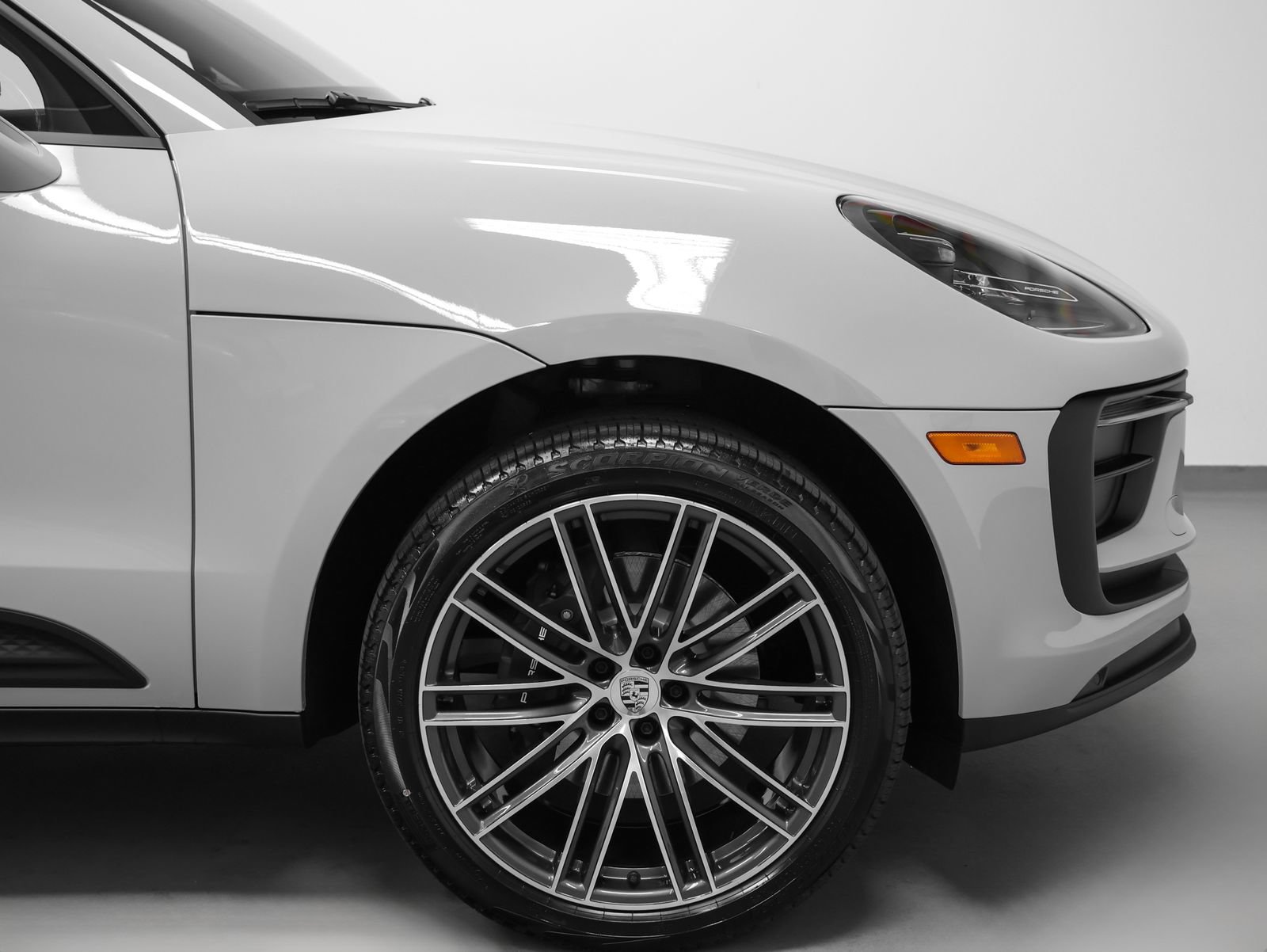 New 2026 Porsche Macan AWD/4WD image 15