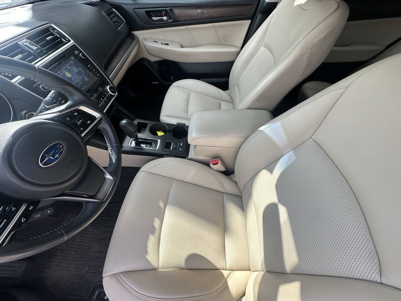 Used 2018 Subaru Outback 3.6R Limited AWD/4WD image 9