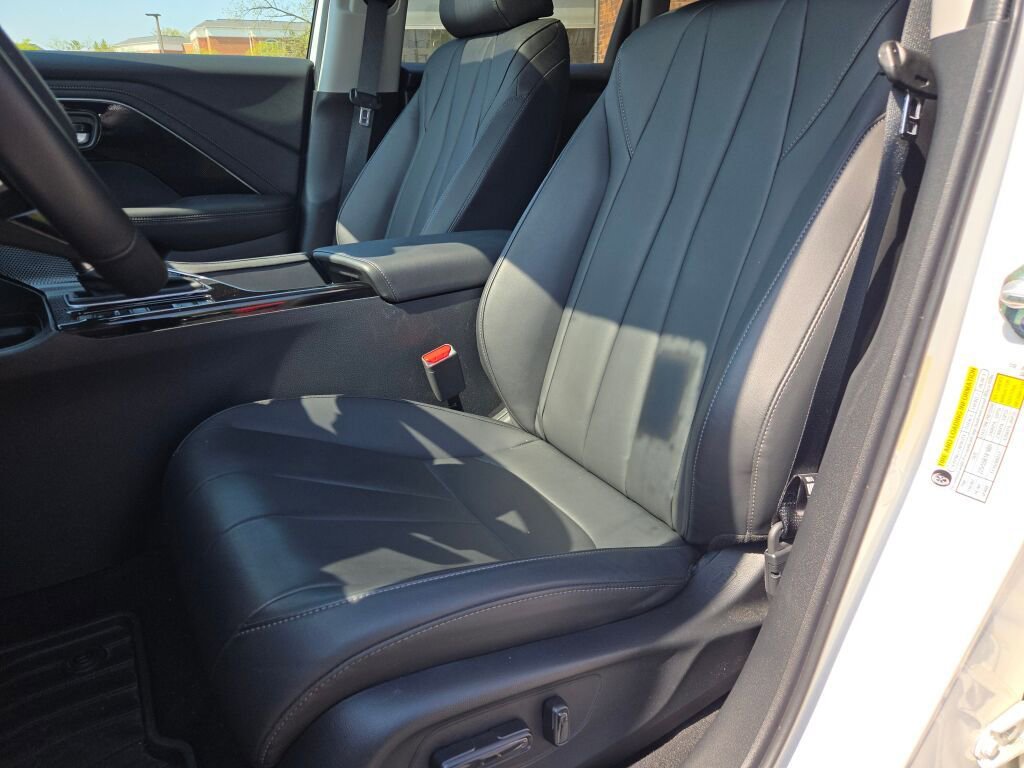Certified 2025 Acura ADX AWD image 26