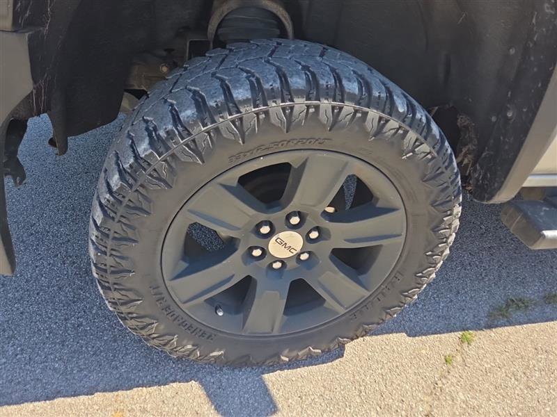 Used 2016 GMC Sierra 1500 SLE w/ SLE Value Package image 8