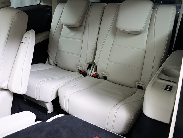 New 2026 Mercedes-Benz GLS 580 4MATIC image 13