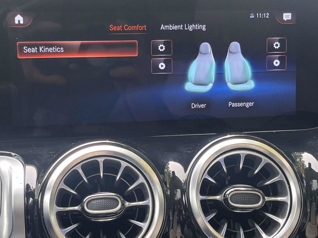 Certified 2023 Mercedes-Benz GLB 250 4MATIC w/ Premium Package image 25