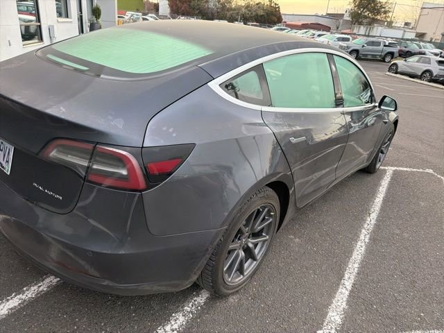 Used 2018 Tesla Model 3 Long Range image 9