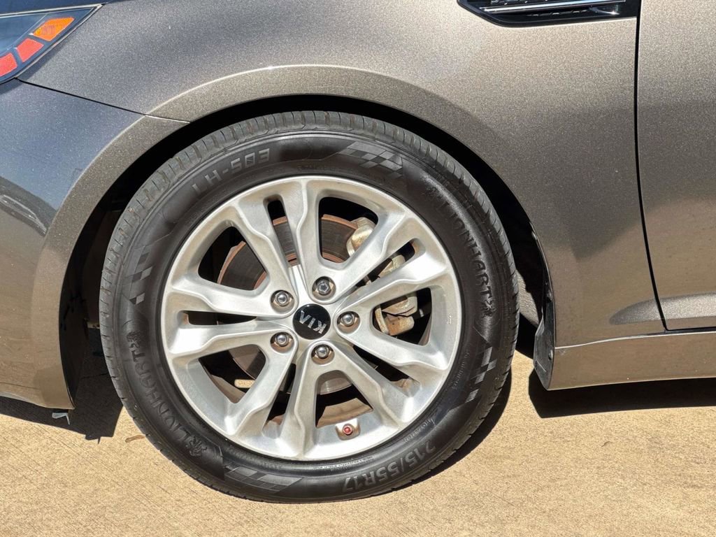 Used 2011 Kia Optima EX w/ Premium Pkg FWD image 5