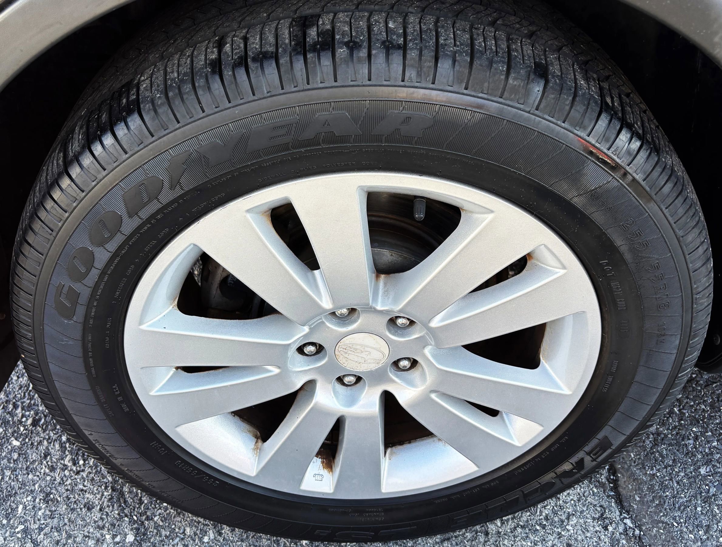 Used 2011 Subaru Tribeca Limited w/ PWR Moonroof Pkg image 8