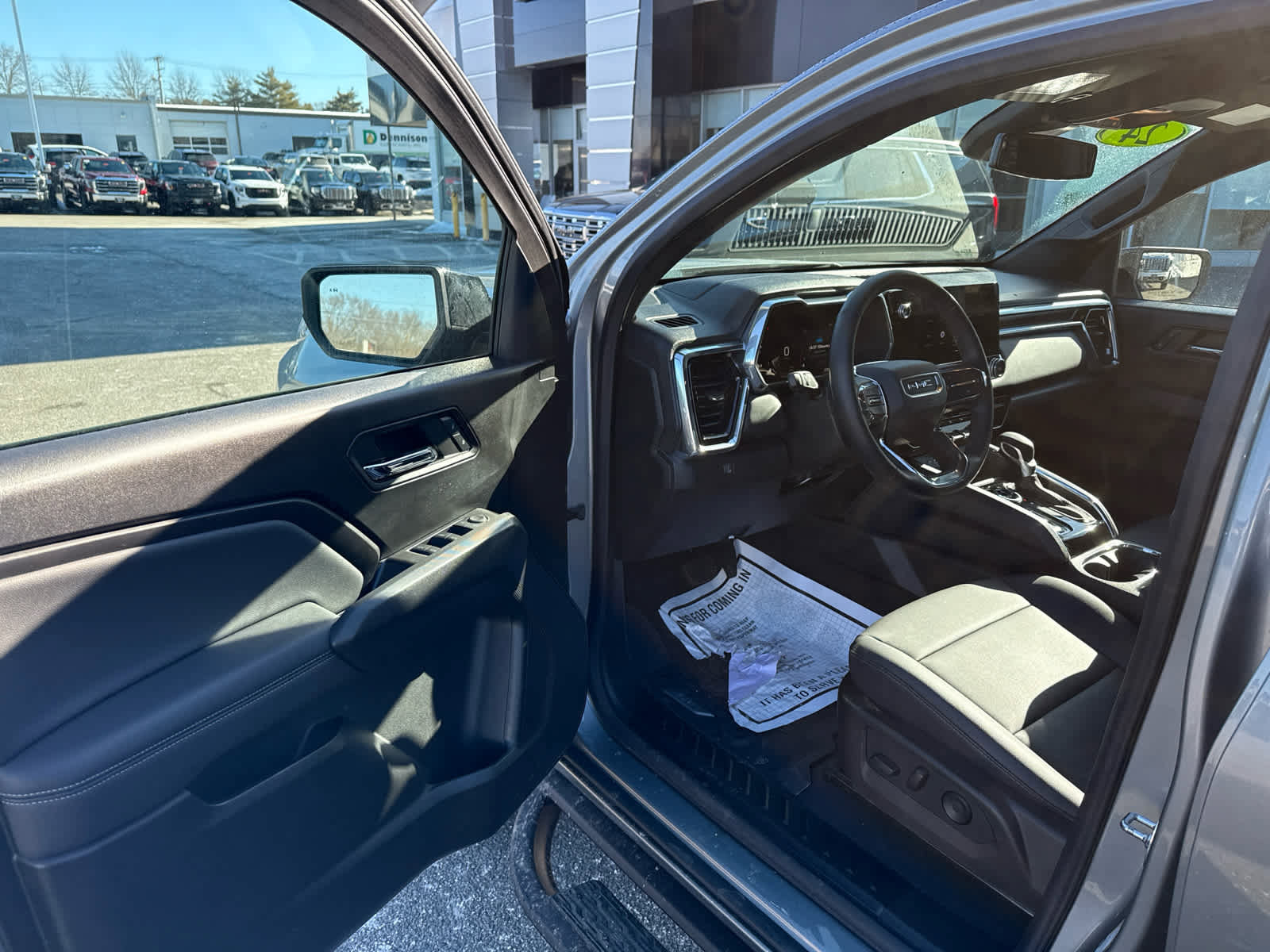 Used 2024 GMC Canyon Elevation w/ Elevation Premium Package image 16