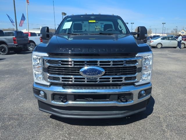 Used 2026 Ford F350 XLT w/ 360-Degree Camera Package AWD/4WD image 3