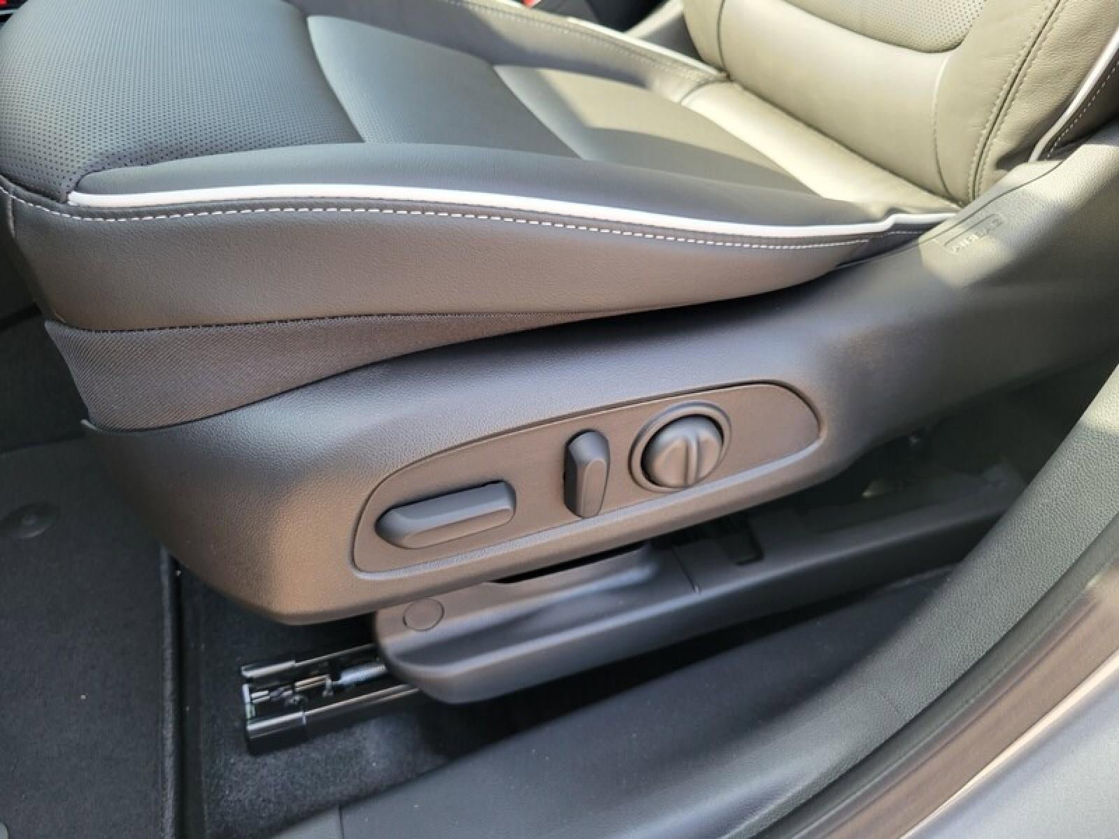New 2026 Buick Encore GX Avenir w/ Avenir Technology Package FWD image 26