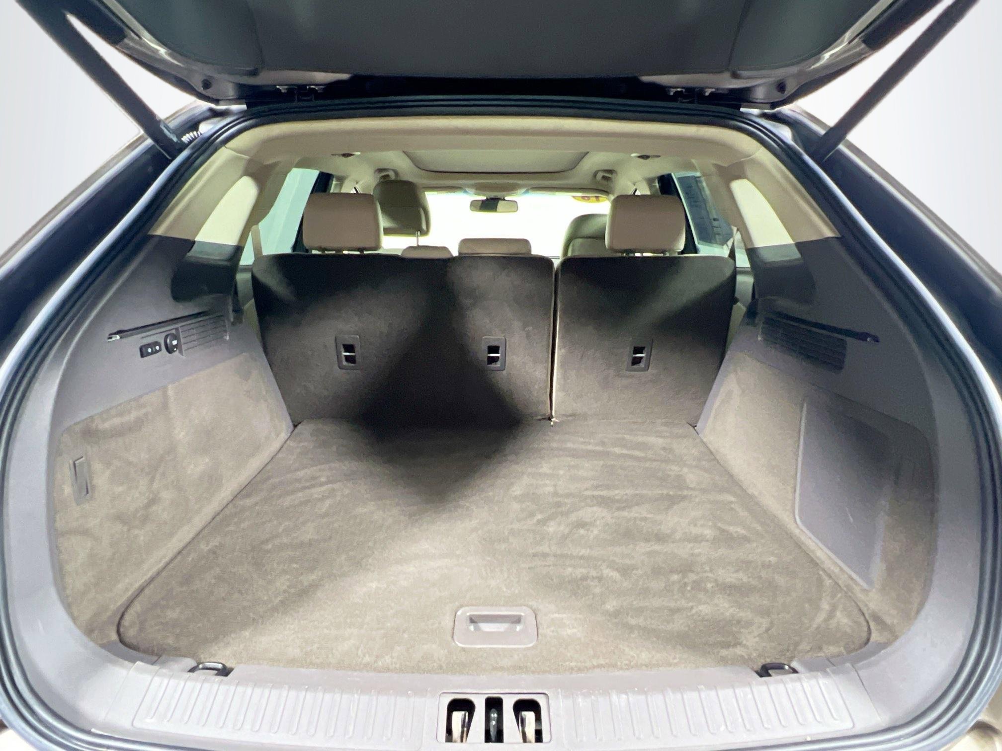 Used 2018 Lincoln MKX Reserve w/ Driver Assistance Package image 34