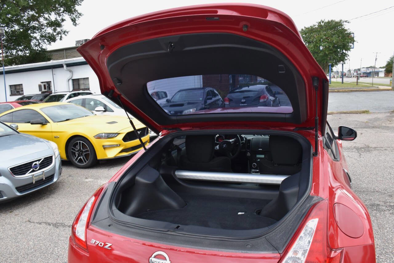 Used 2016 Nissan 370Z Touring w/ Aerodynamics Package image 9