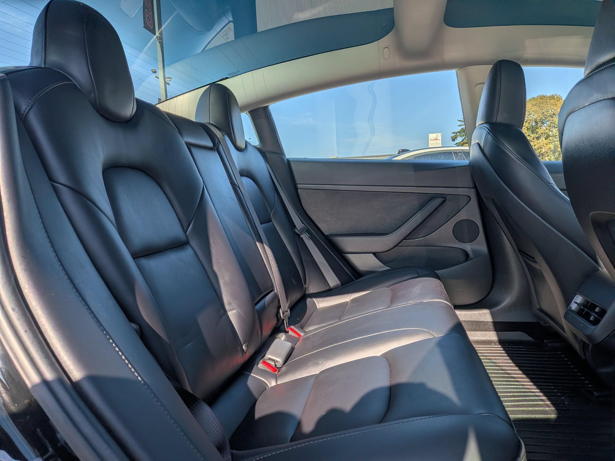 Used 2023 Tesla Model 3 Standard Range RWD image 8