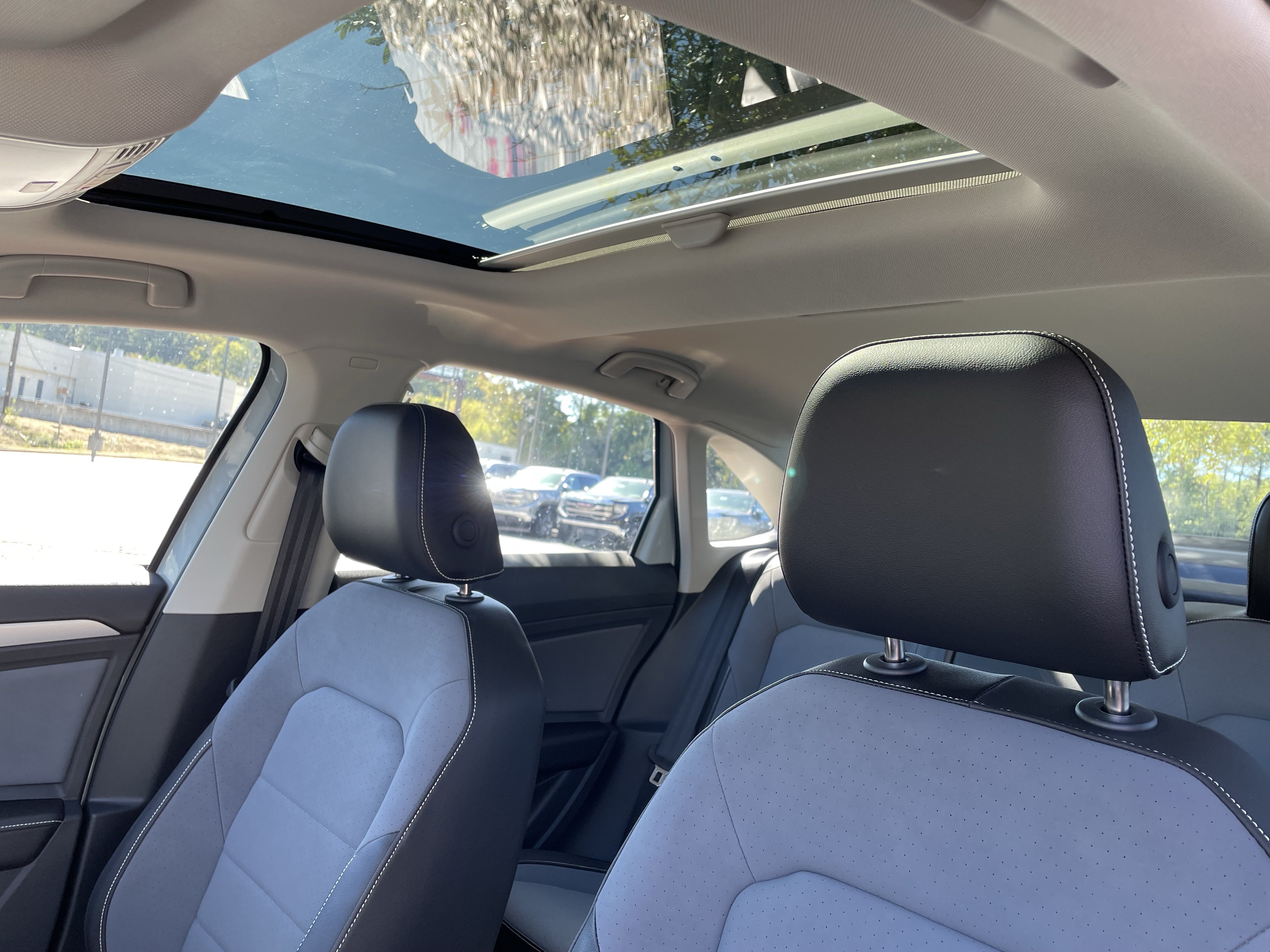 New 2026 Volkswagen Jetta SE FWD image 14