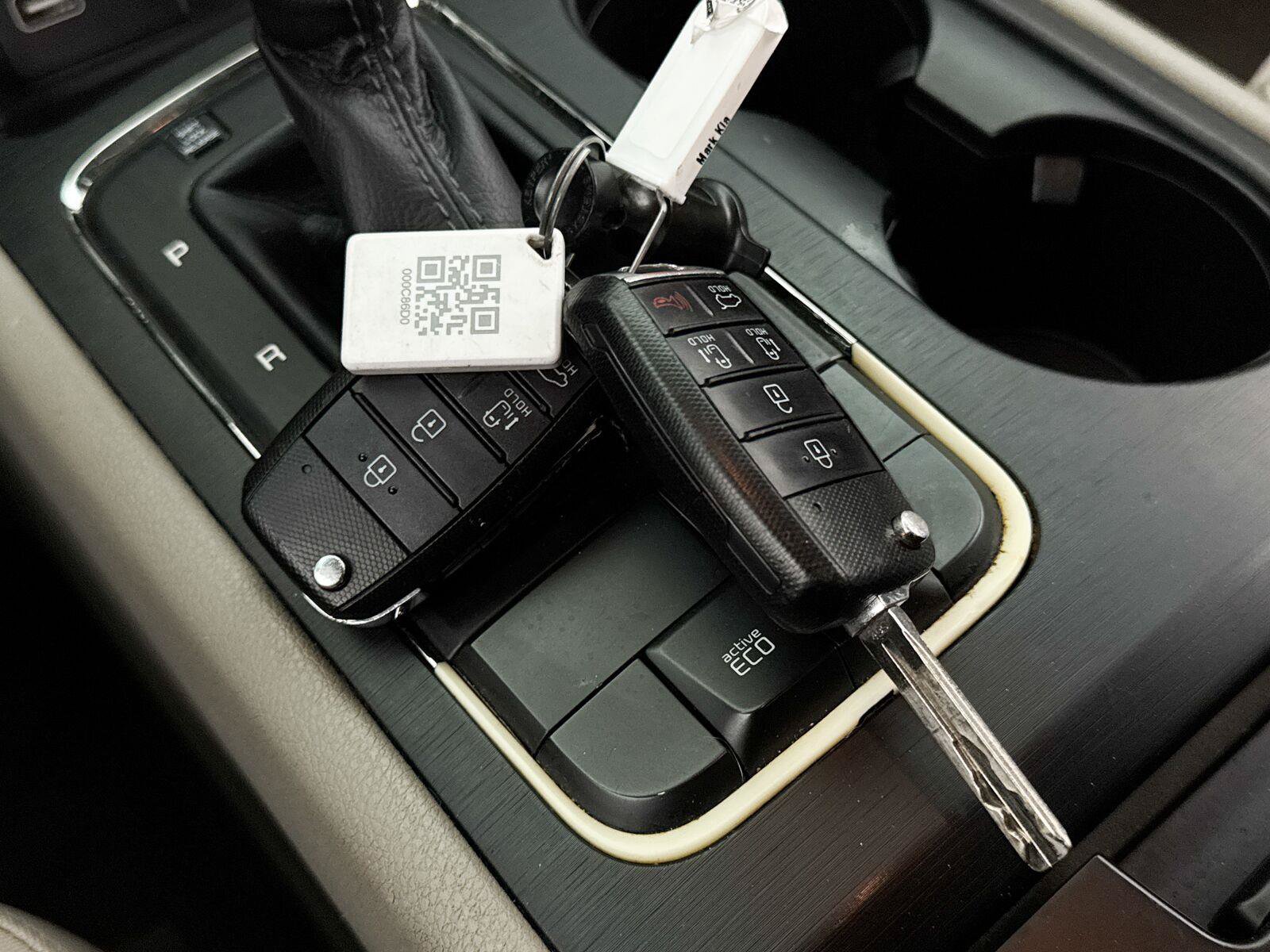 Used 2017 Kia Sedona LX FWD image 27