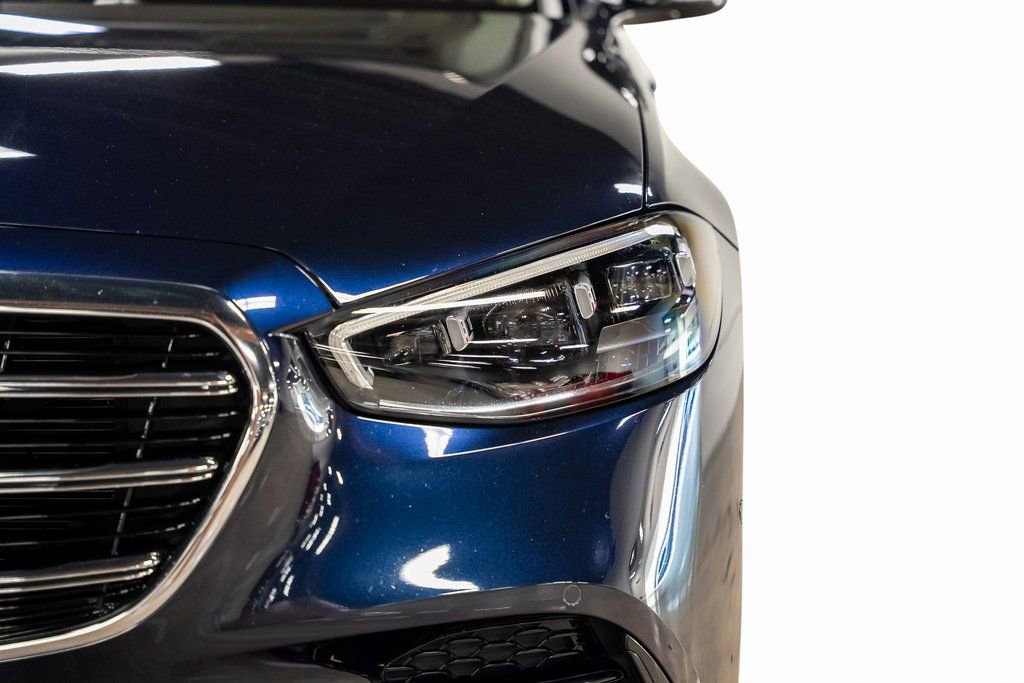 Used 2022 Mercedes-Benz S 580 4MATIC Sedan image 4