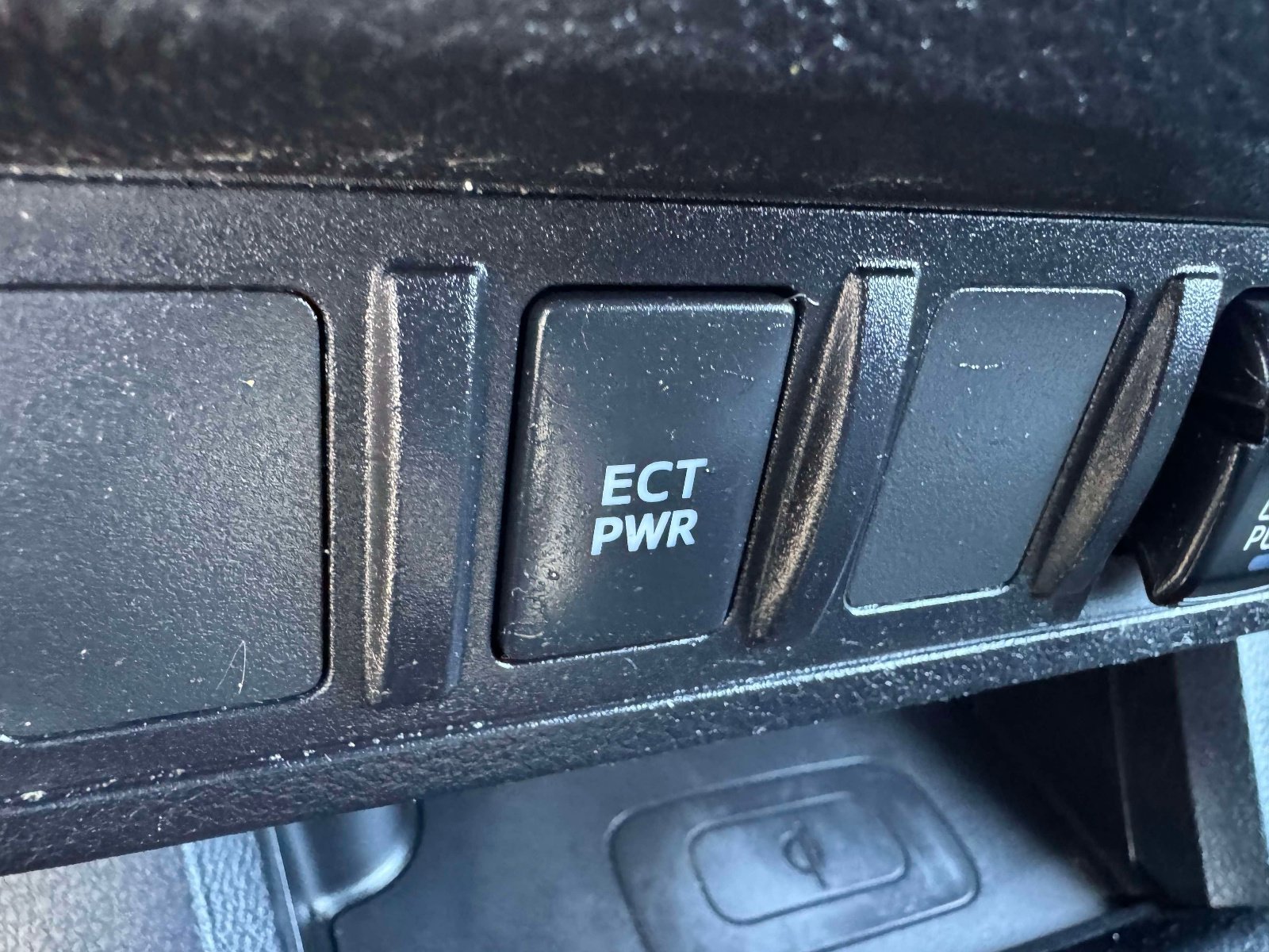 Used 2019 Toyota Tacoma TRD Off-Road image 32