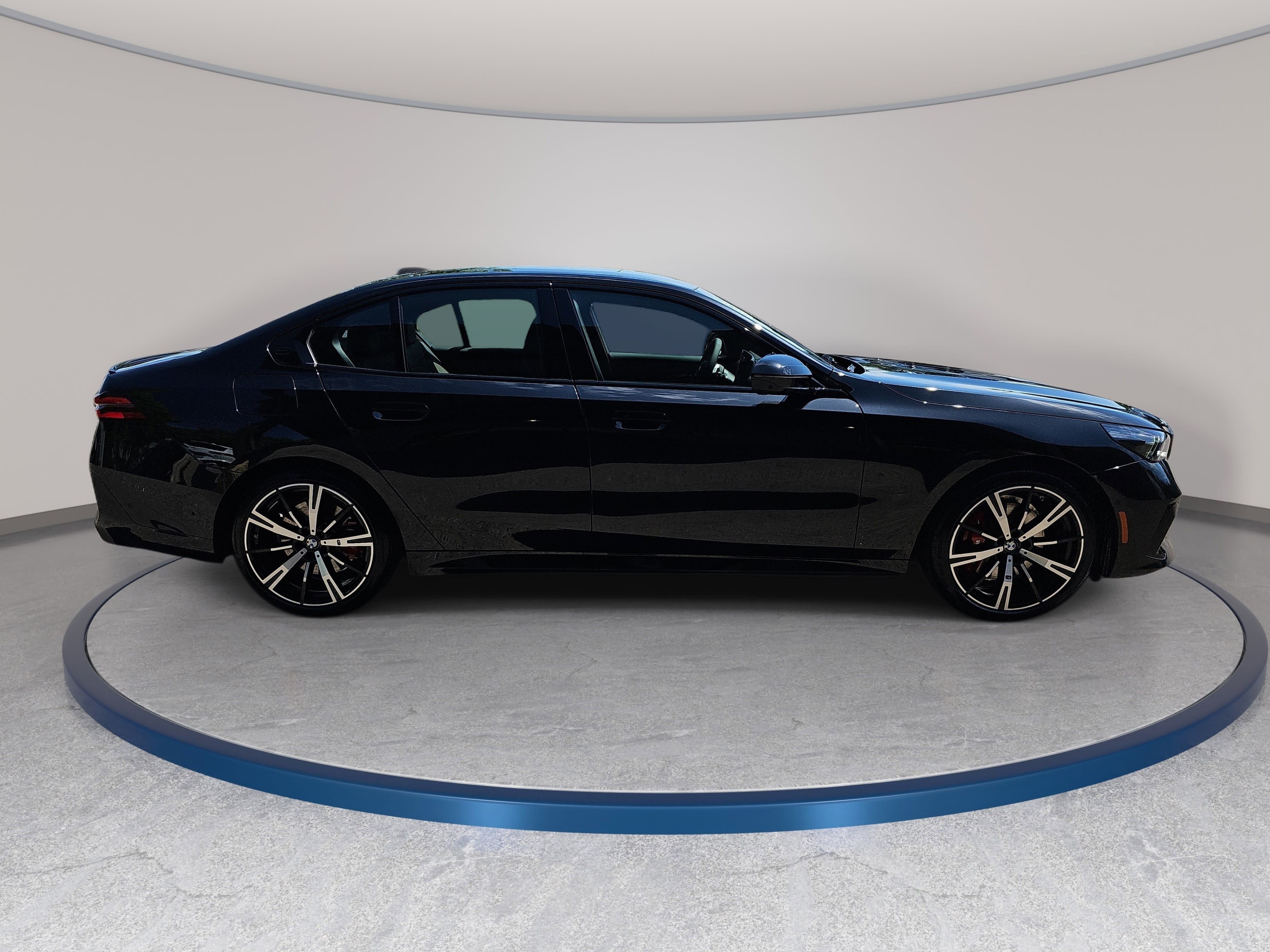 New 2026 BMW 530i w/ M Sport Package RWD image 4