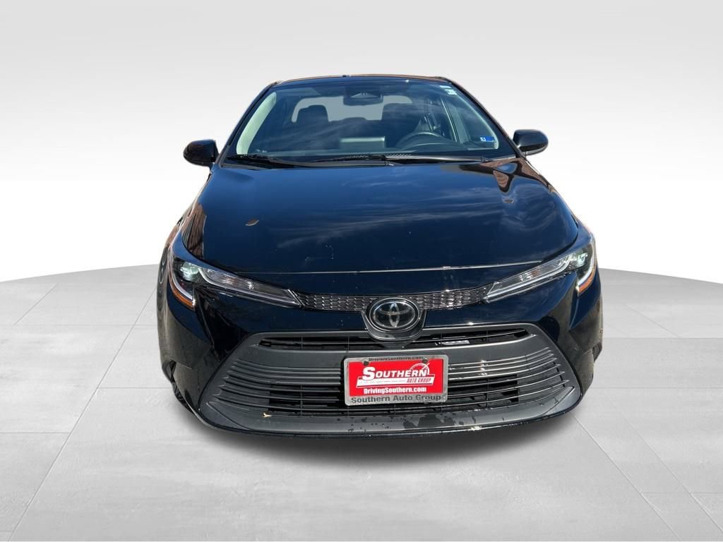 Used 2024 Toyota Corolla LE image 25
