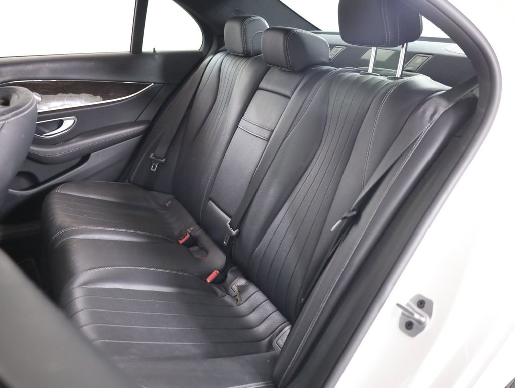 Certified 2019 Mercedes-Benz E 300 4MATIC image 35