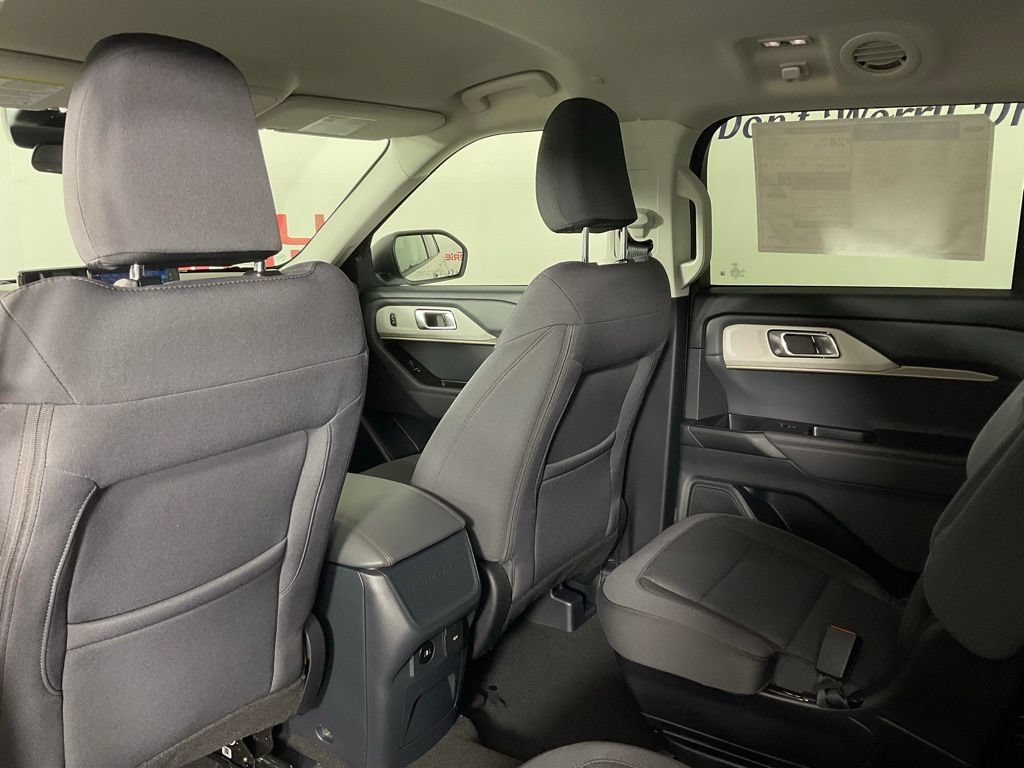 New 2026 Ford Explorer Active RWD image 15