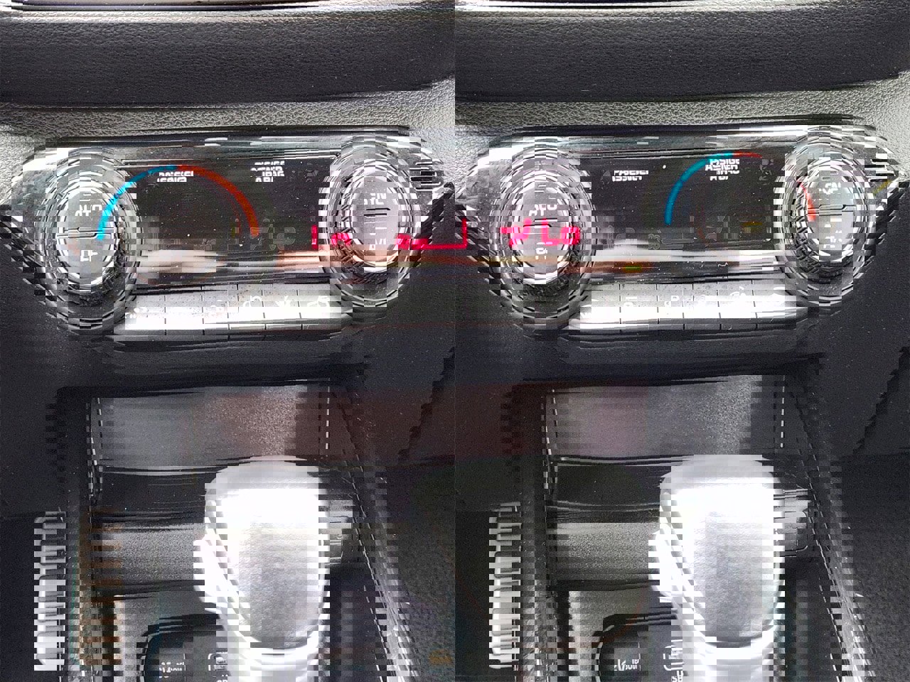 Used 2024 Kia Forte GT-Line w/ GT-Line Premium Package image 18