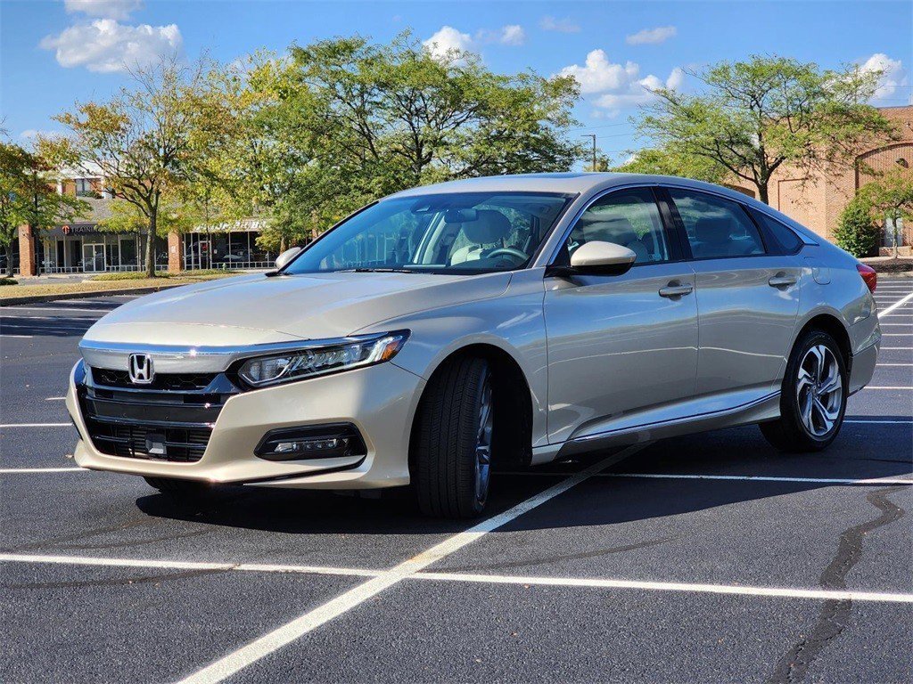 Used 2019 Honda Accord EX image 10