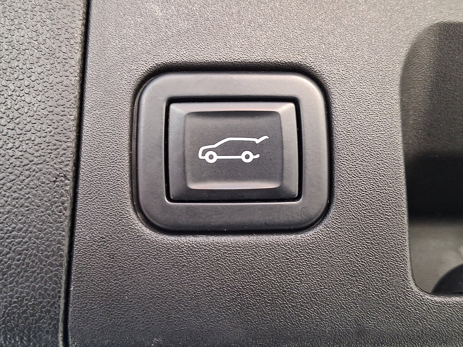 Certified 2022 Cadillac XT5 Luxury image 25