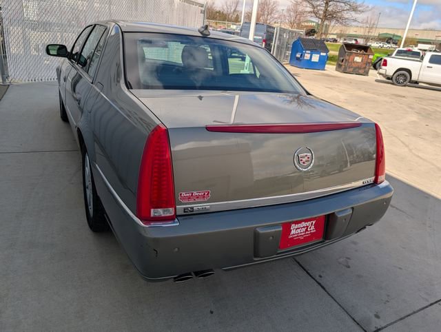 Used 2010 Cadillac DTS Luxury image 22