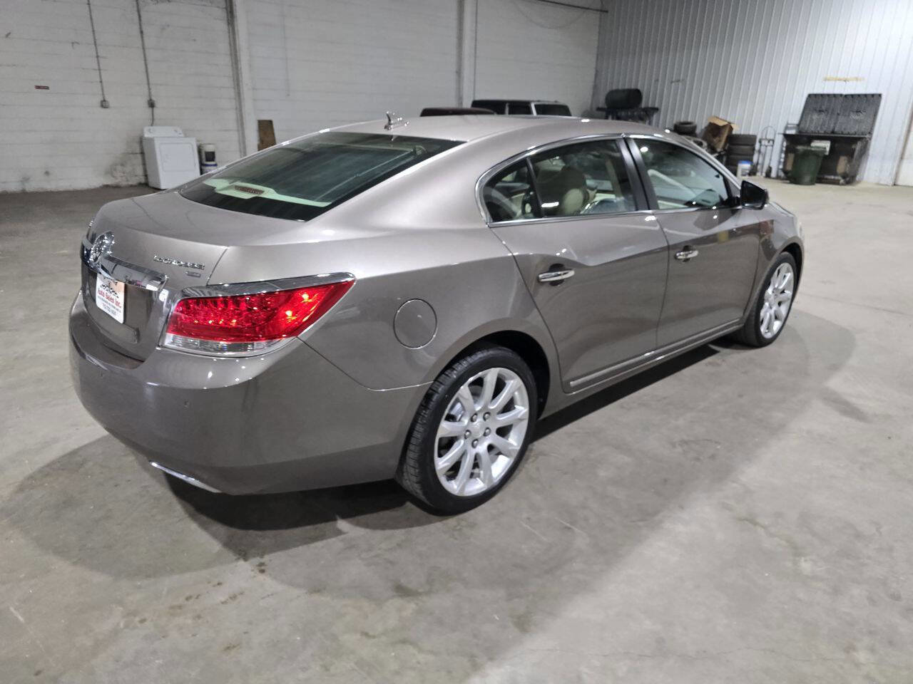 Used 2011 Buick LaCrosse CXS w/ Driver Confidence Package FWD image 11