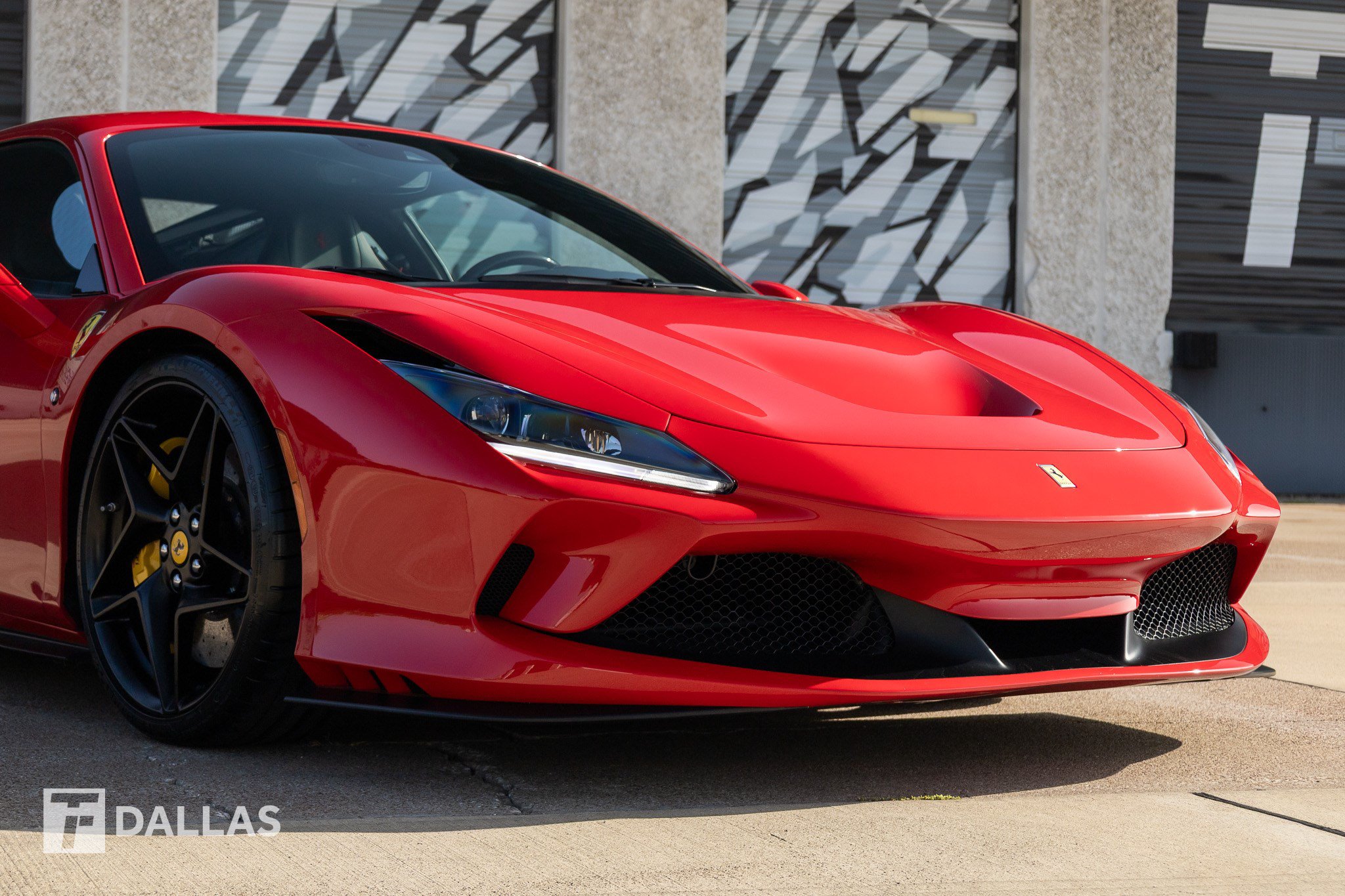 Used 2020 Ferrari F8 Tributo RWD image 2