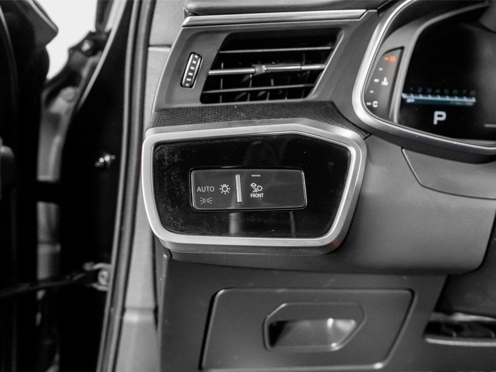 Used 2023 Audi S6 Prestige w/ Prestige Package image 43