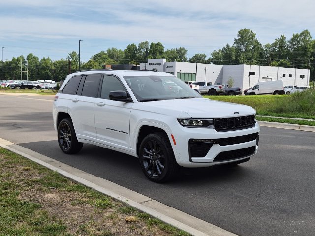 New 2026 Jeep Grand Cherokee Limited AWD/4WD image 15