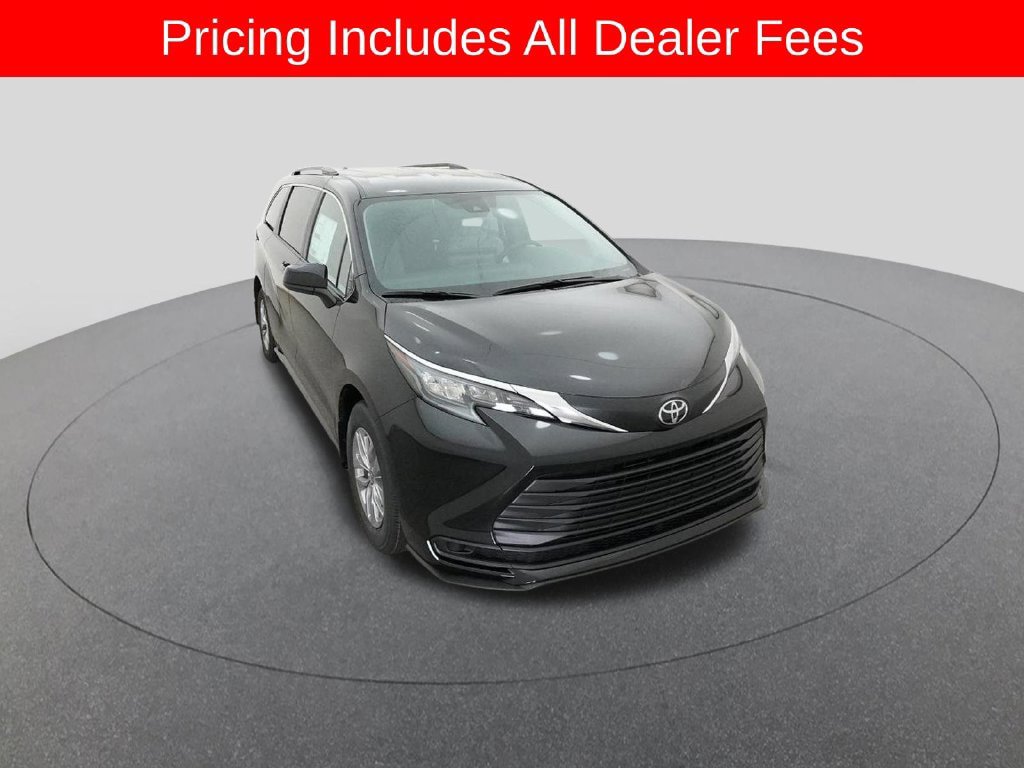 New 2026 Toyota Sienna LE FWD image 33