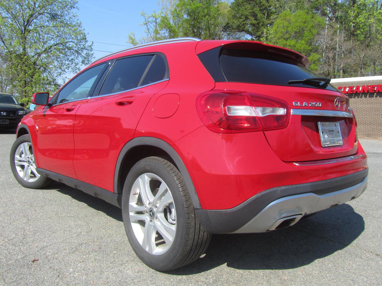Used 2018 Mercedes-Benz GLA 250 4MATIC image 8