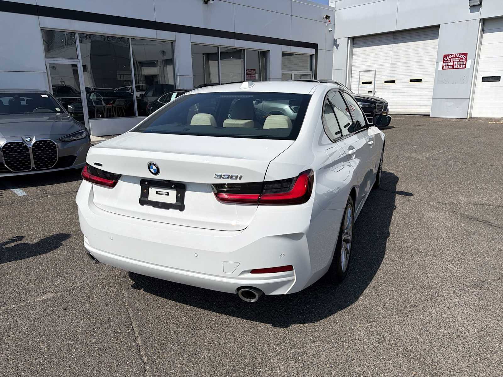 Used 2023 BMW 330i xDrive Sedan w/ Driving Assistance Package image 6