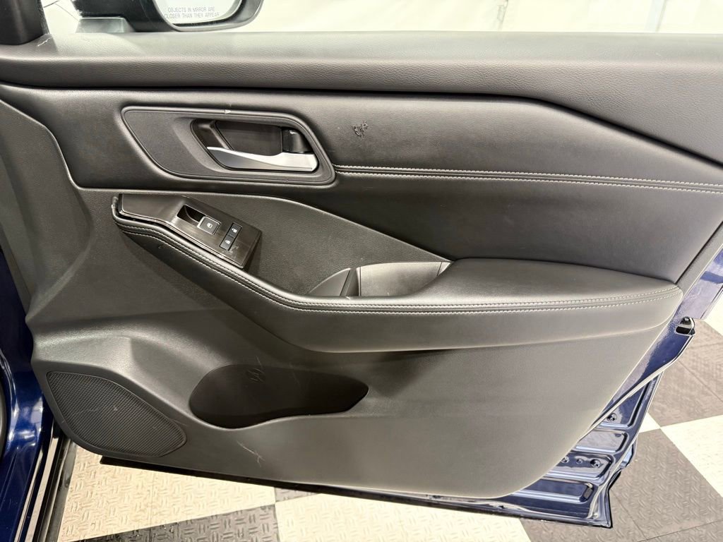 Used 2026 Nissan Rogue SL image 22