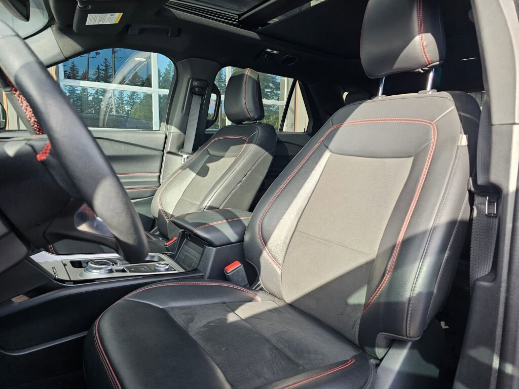 Used 2023 Ford Explorer ST-Line w/ Class IV Trailer Tow Package image 26