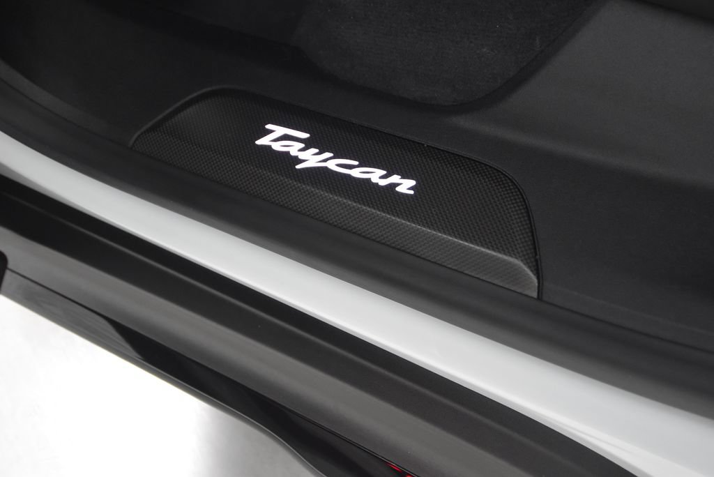 Used 2022 Porsche Taycan Turbo S AWD/4WD image 62
